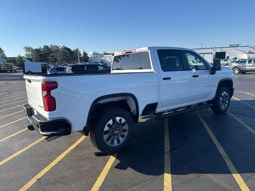 2026 Chevrolet Silverado 2500 Custom