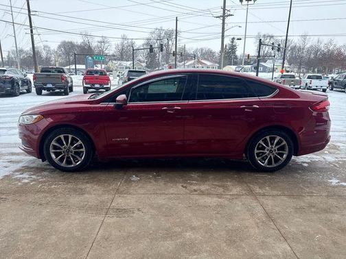 2017 Ford Fusion Hybrid SE