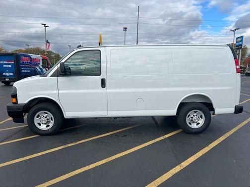 2025 Chevrolet Express 2500 Work Van