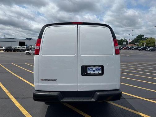 2025 Chevrolet Express 2500 Work Van