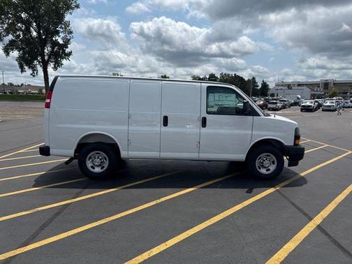 2025 Chevrolet Express 2500 Work Van
