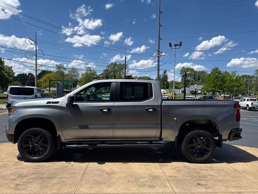 2024 Chevrolet Silverado 1500 Custom Trail Boss