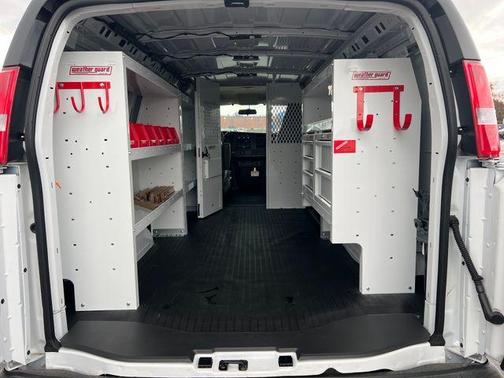 2025 Chevrolet Express 2500 Work Van