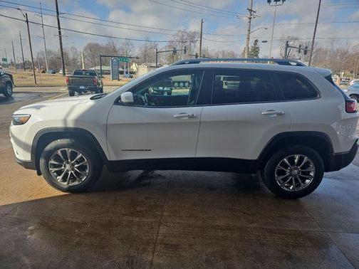 2021 Jeep Cherokee Latitude Lux