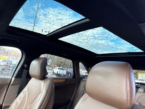 2015 Lincoln MKC Base