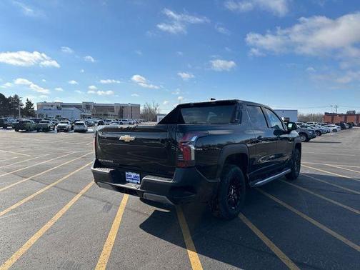 2025 Chevrolet Silverado EV LT