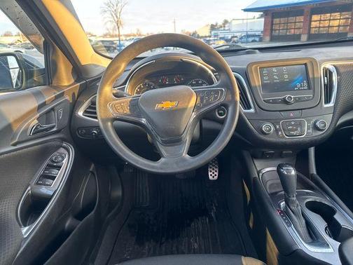 2017 Chevrolet Malibu 1LT