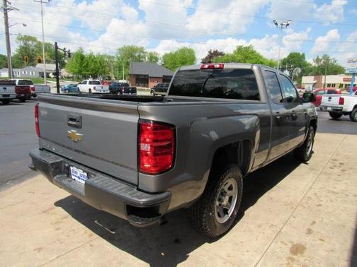 Photo 5 of 23 of 2017 Chevrolet Silverado 1500 WT