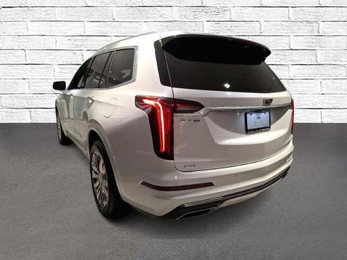Crystal White Tri-Coat 2022 Cadillac XT6 Premium Luxury AWD