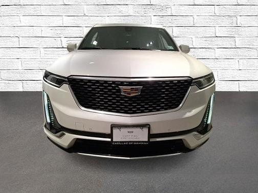Crystal White Tri-Coat 2022 Cadillac XT6 Premium Luxury AWD