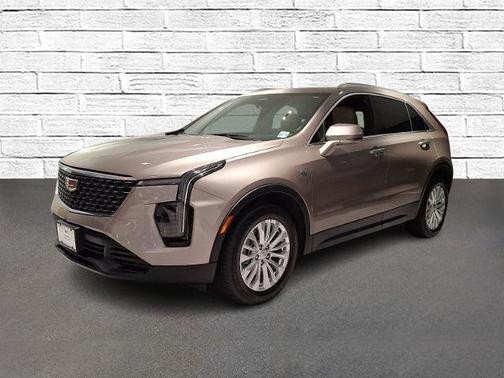2024 Cadillac XT4 Luxury