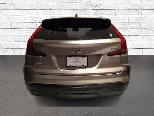 2024 Cadillac XT4 Luxury