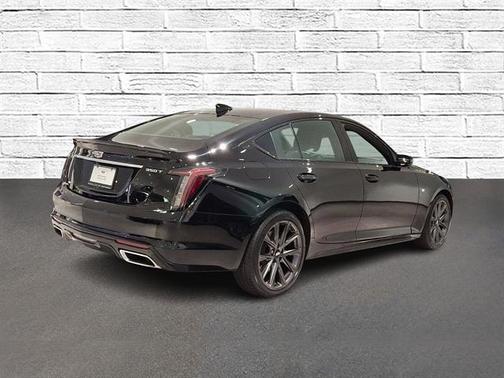 2023 Cadillac CT5 Sport