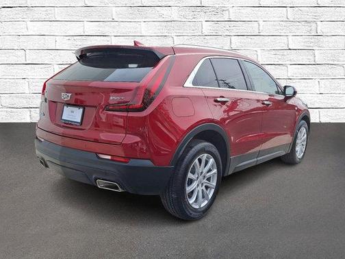 2022 Cadillac XT4 Luxury