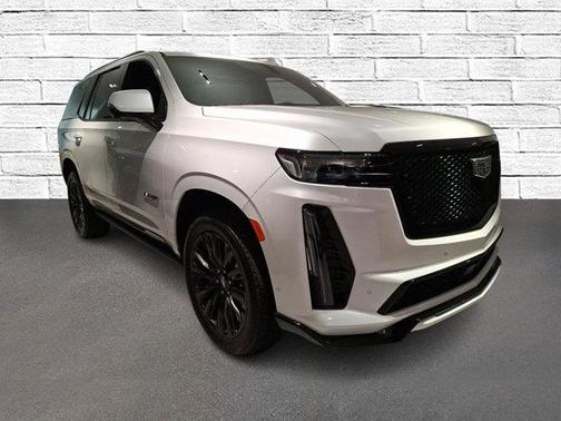 Crystal White Tri-Coat 2024 Cadillac Escalade V-Series