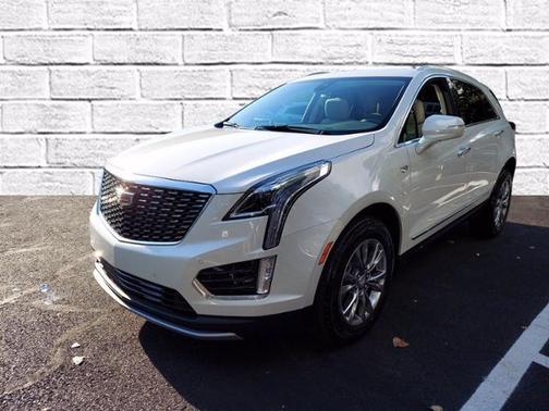 White 2021 Cadillac XT5 Premium Luxury