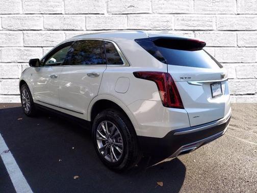 White 2021 Cadillac XT5 Premium Luxury