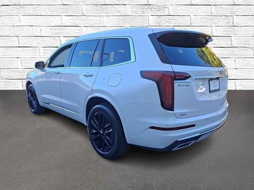 2022 Cadillac XT6 Premium Luxury AWD