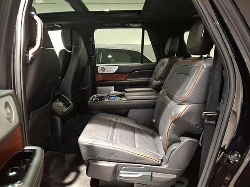 Black 2023 Lincoln Navigator L Black Label
