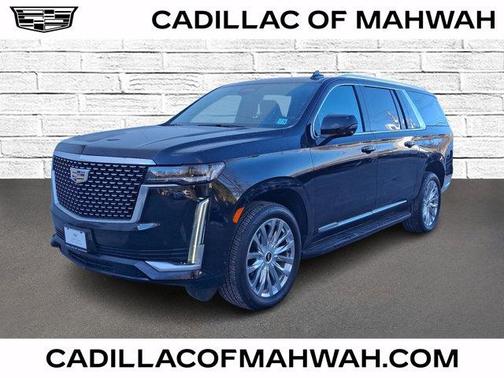2022 Cadillac Escalade ESV Premium Luxury