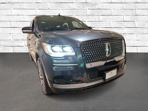 2022 Lincoln Navigator Standard