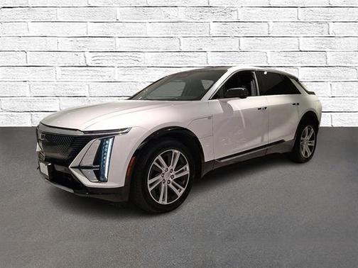 2024 Cadillac LYRIQ Tech