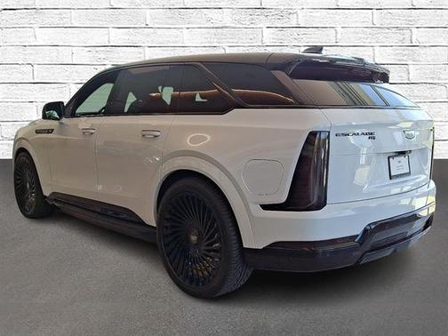 2025 Cadillac Escalade IQ Luxury 1