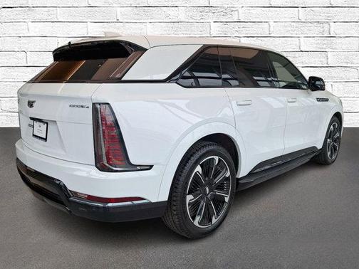 2025 Cadillac Escalade IQ 2