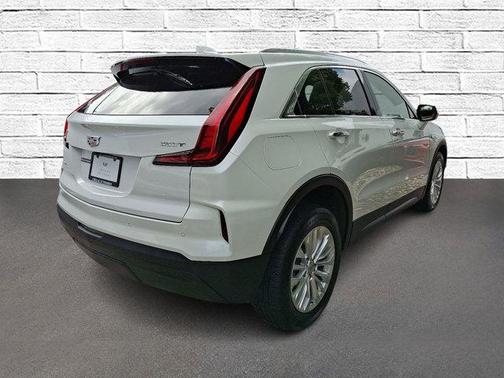 2024 Cadillac XT4 Luxury