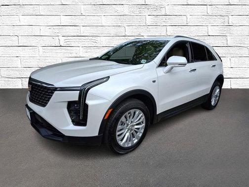 2024 Cadillac XT4 Luxury