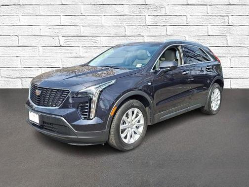 Galactic Gray Metallic 2023 Cadillac XT4 Luxury
