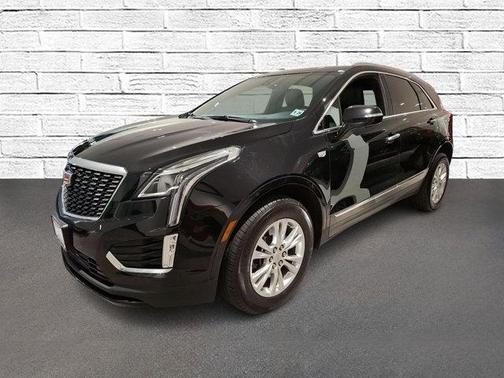 Stellar Black Metallic 2024 Cadillac XT5 Luxury