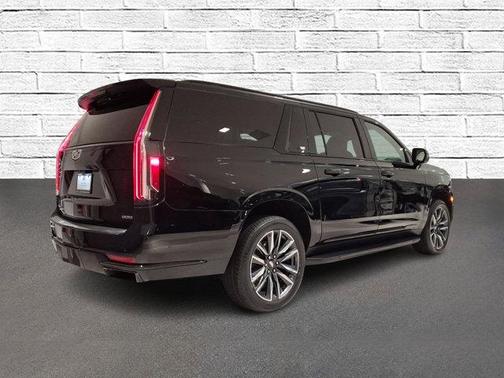2022 Cadillac Escalade ESV Sport