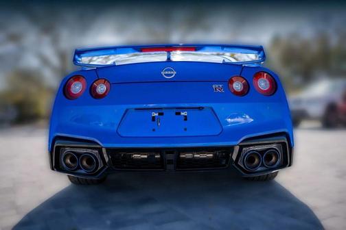 2024 Nissan GT-R Premium Dual-clutch 6-Speed Transmission
