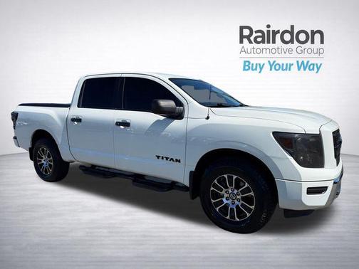 Glacier White 2021 Nissan Titan SV