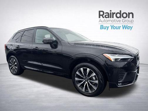 Onyx Black Metallic 2025 Volvo XC60 B5 Plus