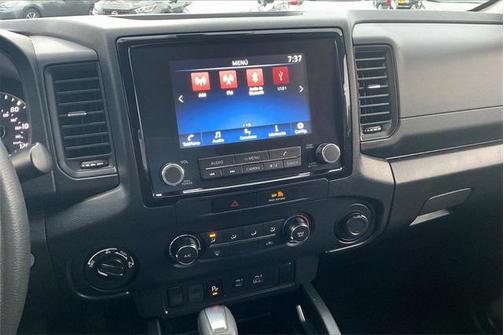 2022 Nissan Frontier S