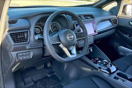 2025 Nissan Leaf SV PLUS