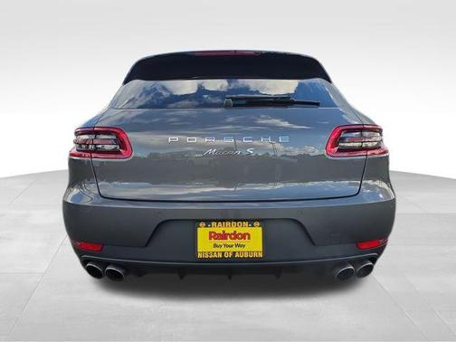 2016 Porsche Macan S