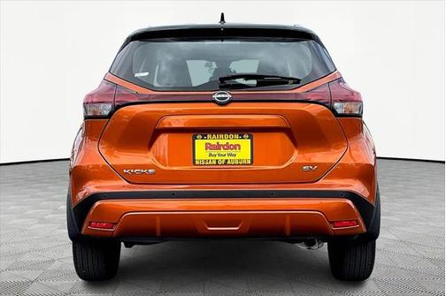 2024 Nissan Kicks SV