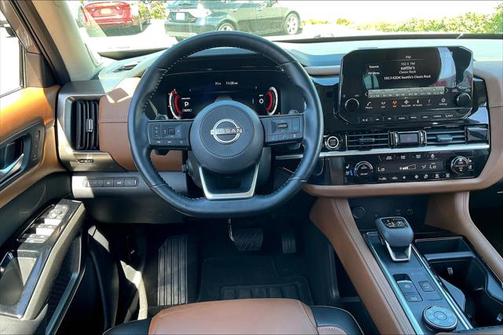 2023 Nissan Pathfinder Platinum 4WD