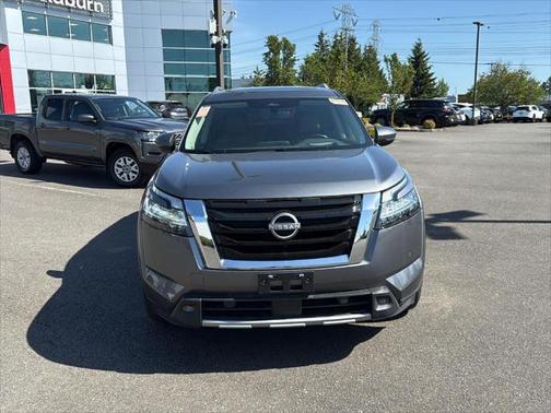2023 Nissan Pathfinder Platinum 4WD