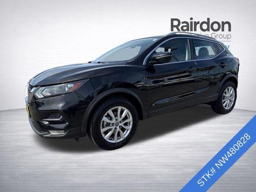 2022 Nissan Rogue Sport SV