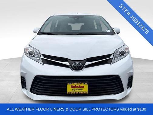 2018 Toyota Sienna LE