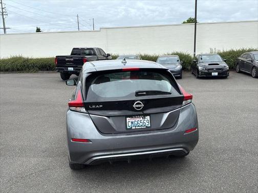 2024 Nissan Leaf S