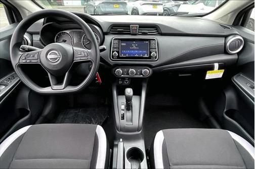 2025 Nissan Versa 1.6 S