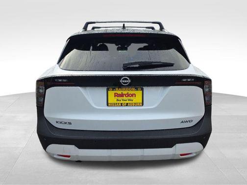 Aspen White/Super Black 2026 Nissan Kicks SV