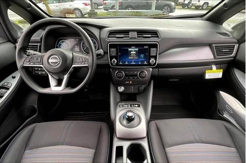 2025 Nissan Leaf S