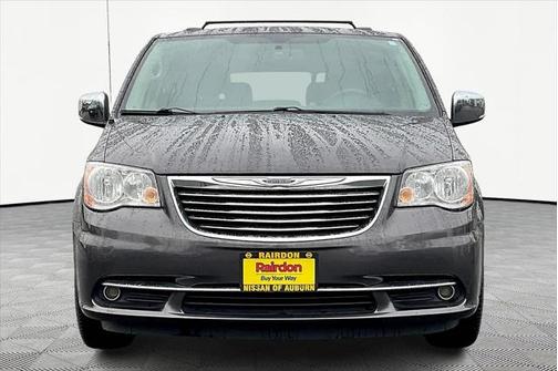 2016 Chrysler Town & Country Touring-L