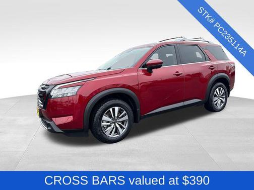 2023 Nissan Pathfinder SL 4WD